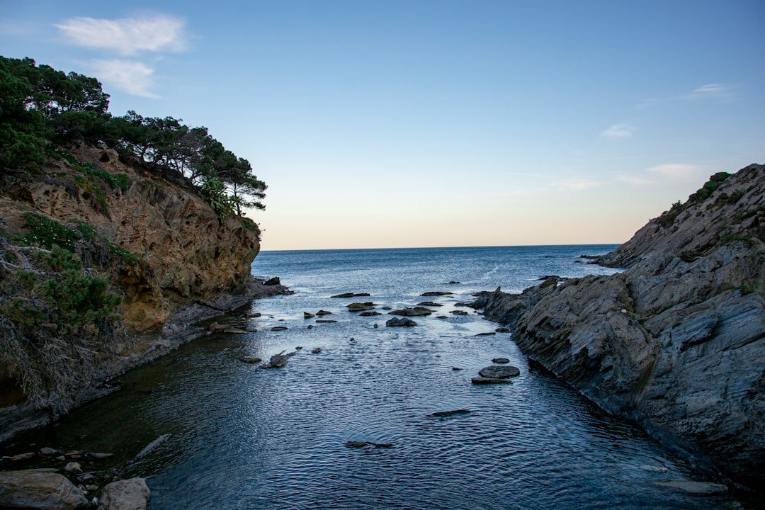 ¿Por qué hacer excursiones a Girona desde Lloret de Mar?